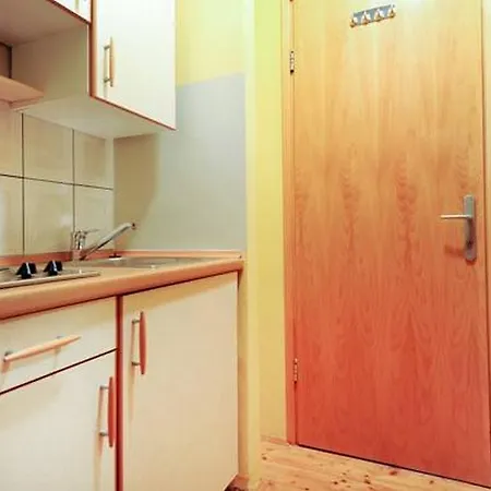 Tom Apartment *