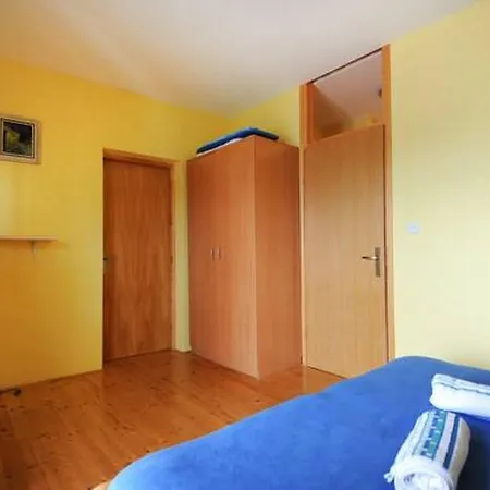 Apartment Tom Jezera